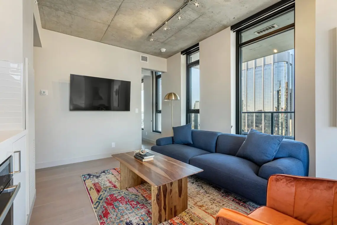 f43843ff 74d3 4dfc b42e fbdbd103c43b