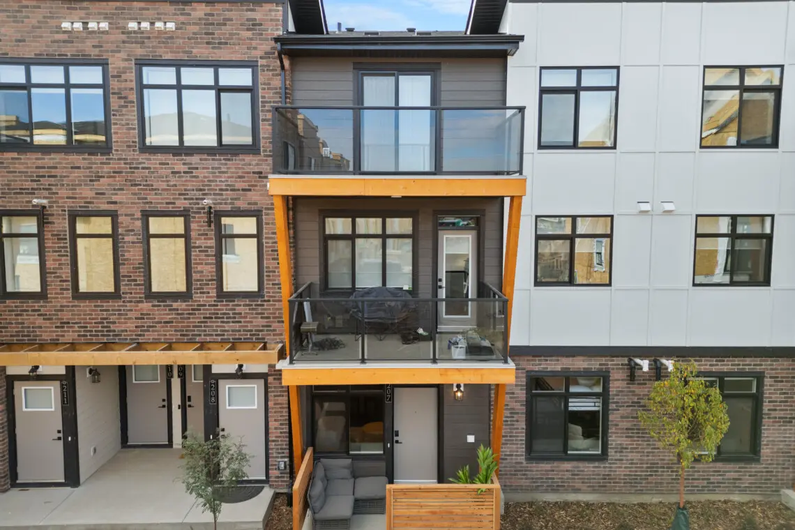 f89b7a4e be0c 4708 828f a26f28a7018c