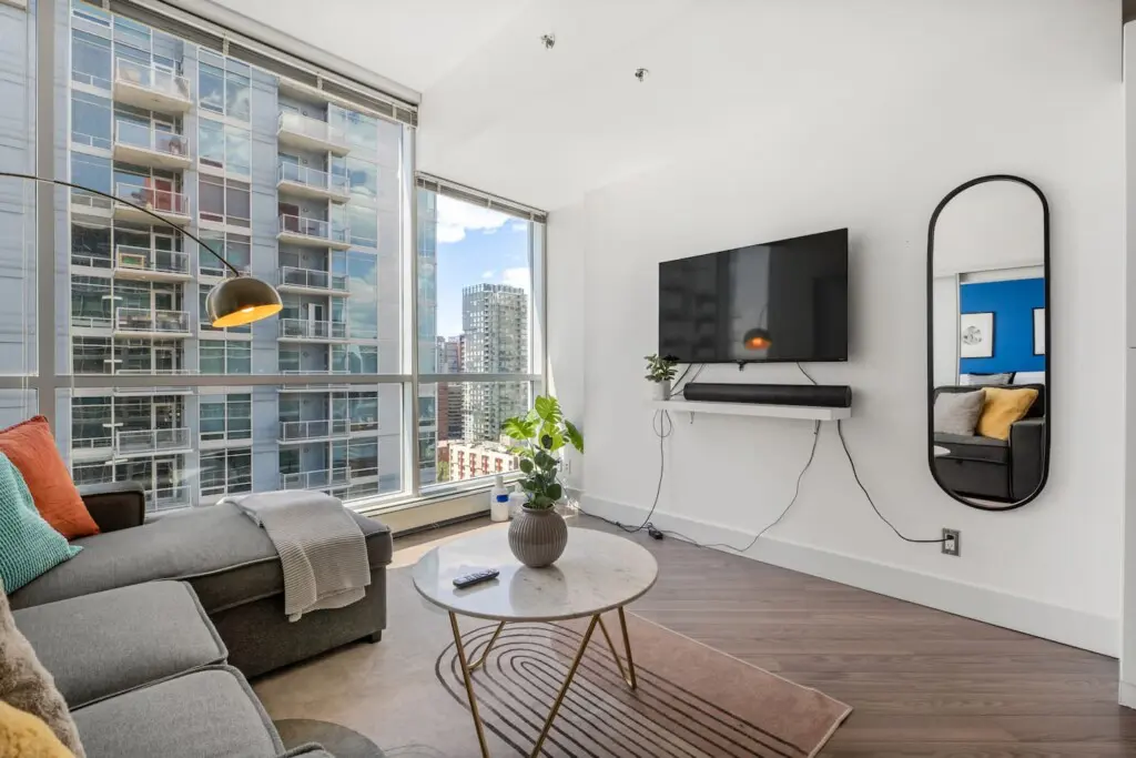 fbdbeb31 e8f7 43c2 855b 5be916edd694