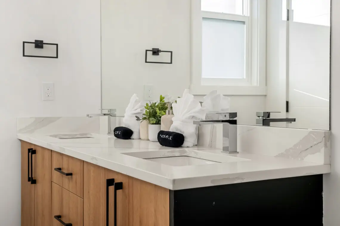 00e9dccb 7aef 4446 a2a0 4dc176df9230