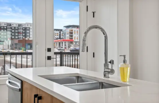 013b4f9b 9deb 49db 8e98 425e3fda5e60