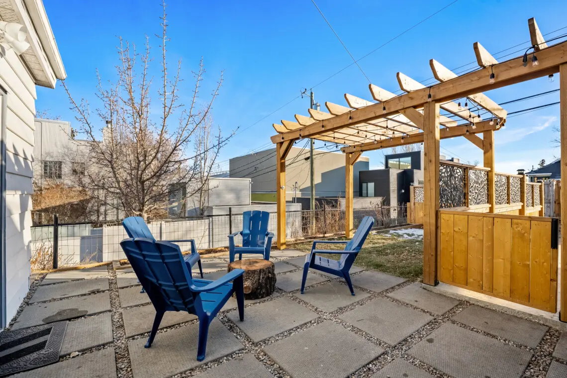 035b3e56 bb5d 4a09 8b59 b3b6953035a1