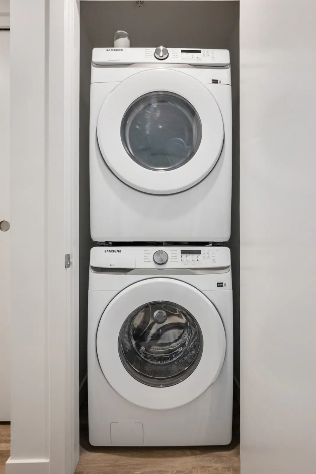 043fb07b 6ee7 4b9f 91e9 30a5e9d20c3d