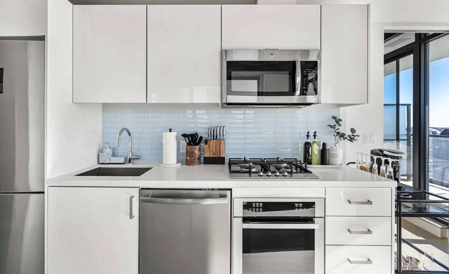 08298a5b b1cf 43ca 8042 add09ba03a3a