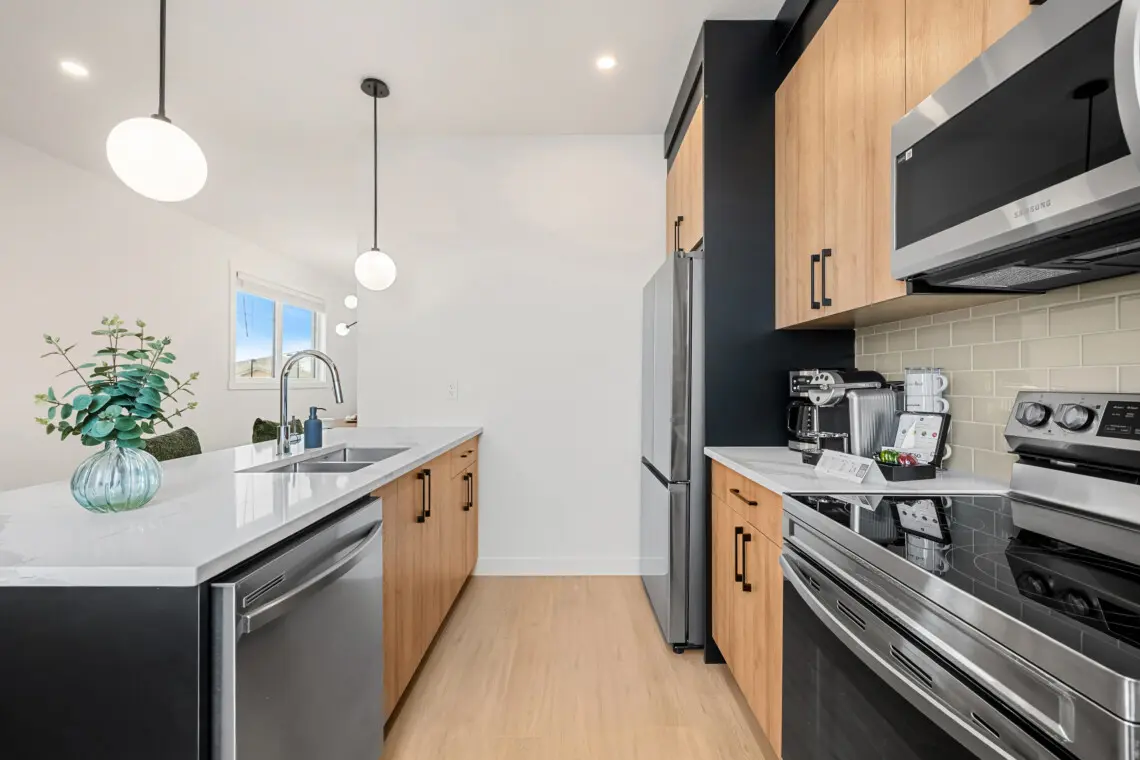 0afad95b 3f5b 4e0b 9949 35fe593bdfcc