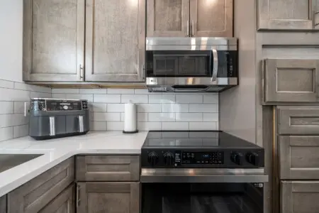 0bc0c7a3 0eea 4f6a 8042 05f9039512bd