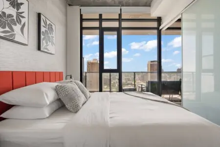 0c80a0d1 7b9f 47e8 99ad 1faddc6531ac