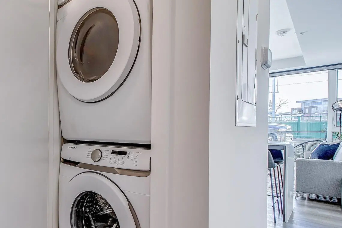 0dead410 945f 4603 9aa6 281971c77324