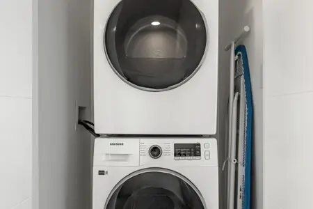 108ca083 ffe4 4aee a428 98ec81bc4c22