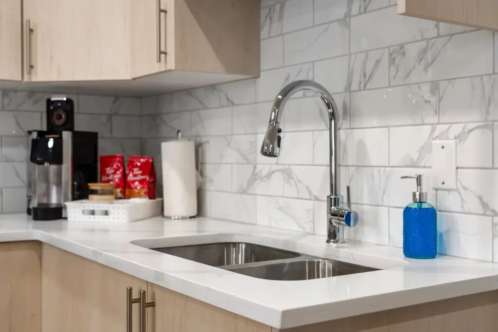 14356172 73b1 4596 a654 1f7e61d6ee5e