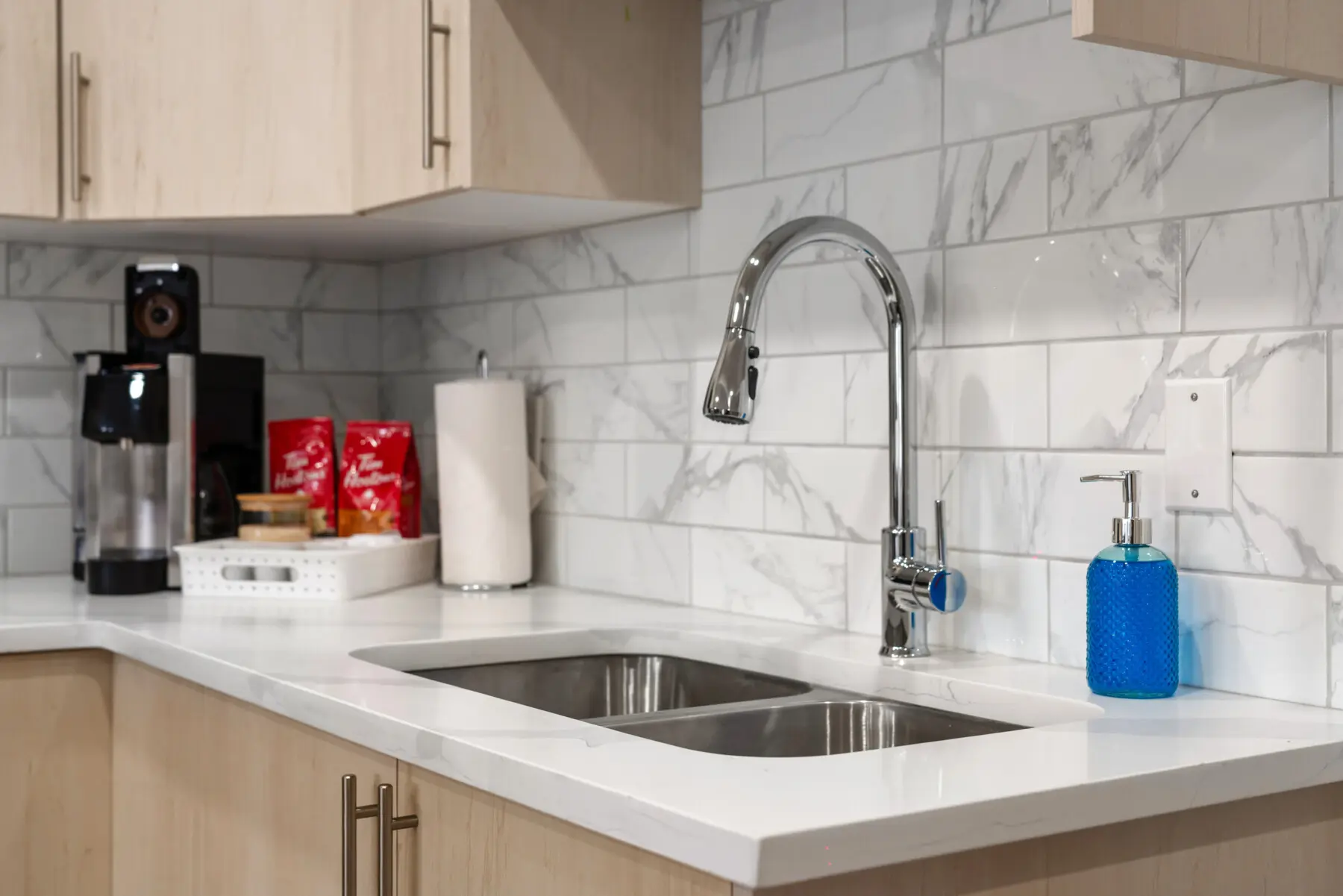 14356172 73b1 4596 a654 1f7e61d6ee5e