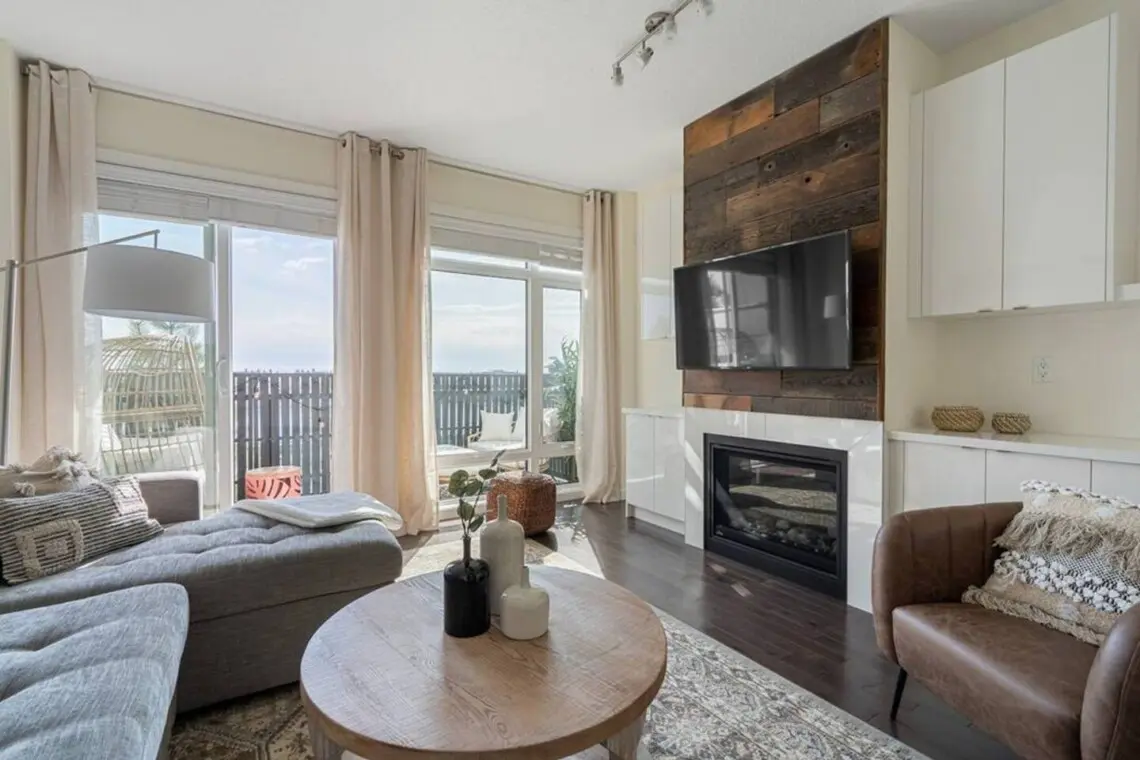 1e4f197e 2820 4d83 8ea8 eb6e08beaef1