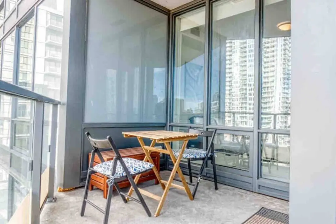 228b2e64 917f 408f a2de 23e87e65dd9f