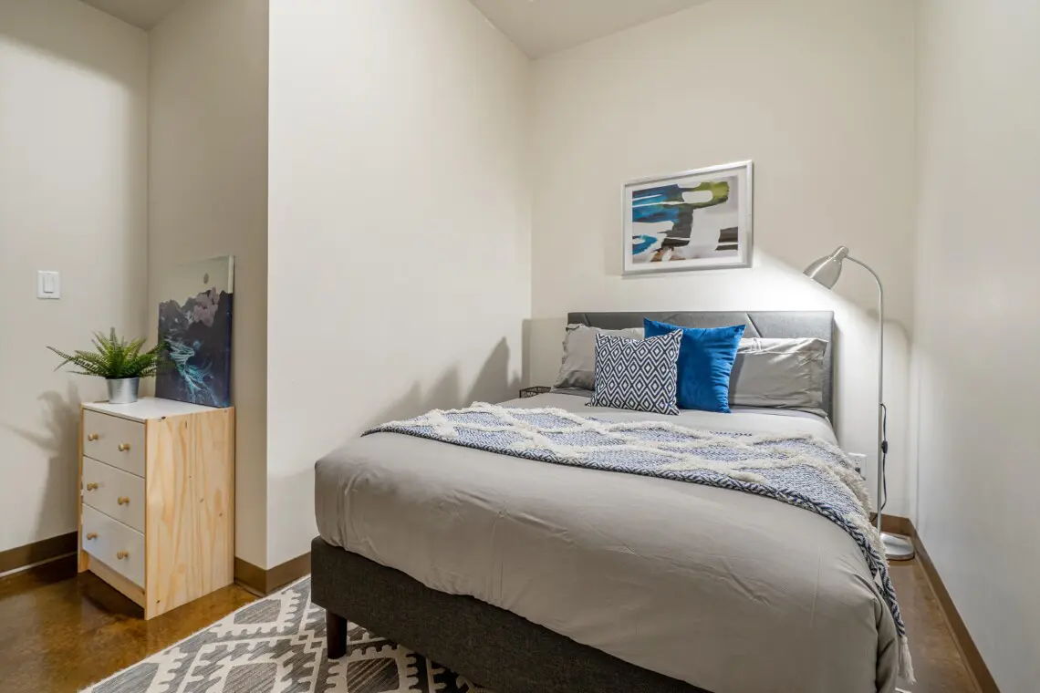 23c46039 c432 43a4 896f b7896c74508e