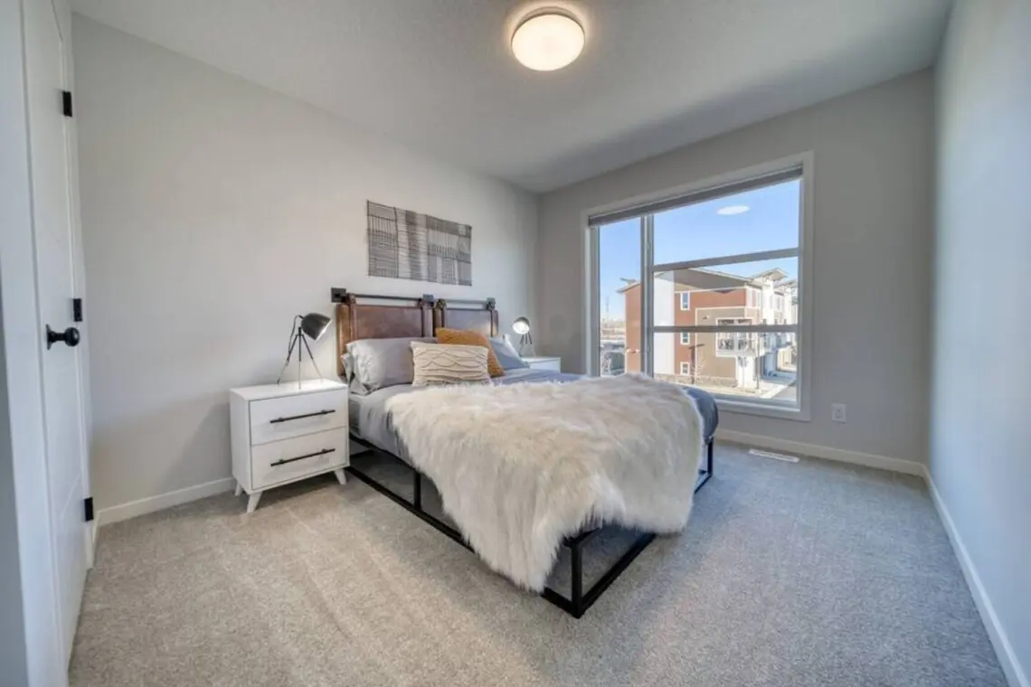 2498d497 94ee 4200 820d 88dc9eca198a