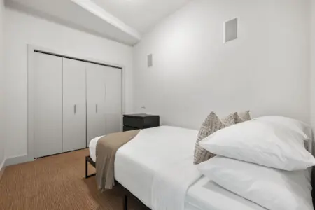 2be1c5d9 cc74 4d2f b122 e895c1377d18