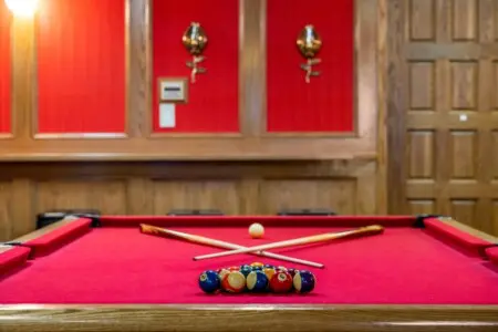 2c2e88f0 f014 4800 8948 37f030a0db2a