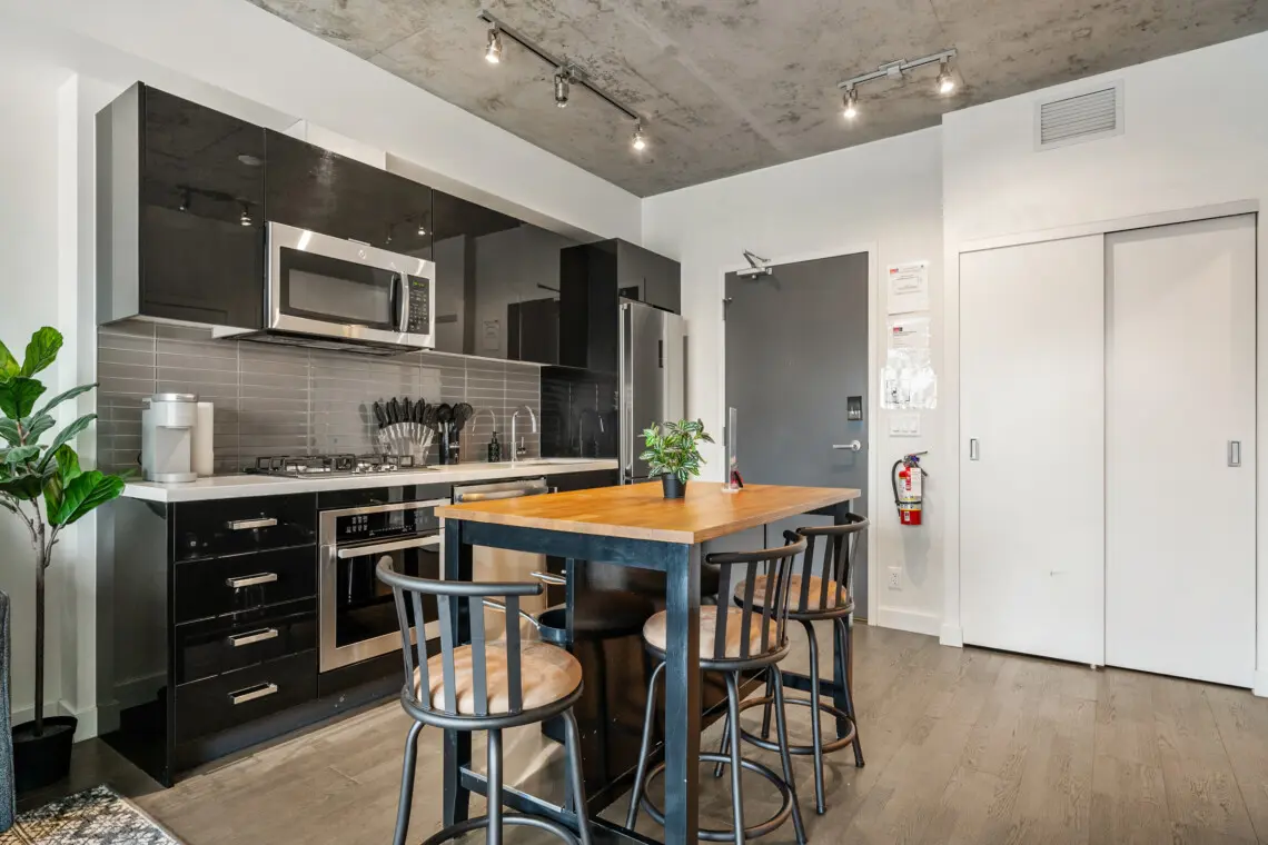 32f2ca8b d951 4050 9b01 f610c560171d