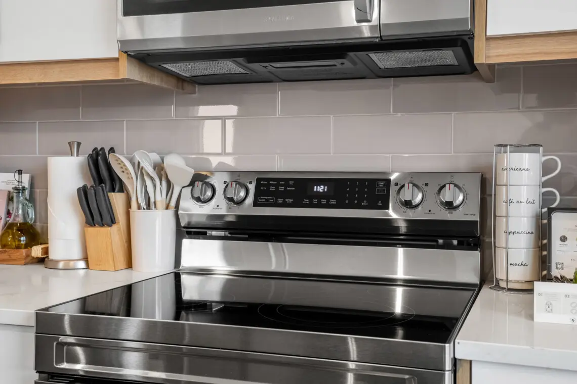 381b61d8 ef60 473c 82f7 f048d1d306fc