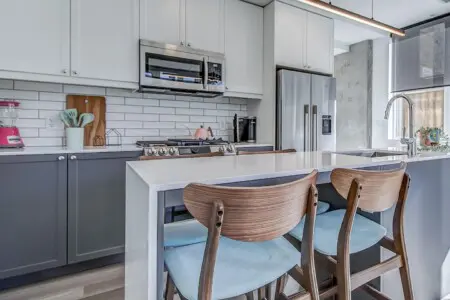 44591af2 a0ea 4c20 aa4e 00a47c08d445