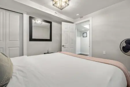 44717bf8 c077 4f5c a1e8 bf6095d95797