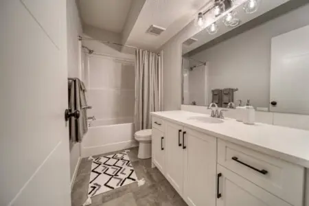 4b04f552 c820 4d85 b24e 3bf08603d747