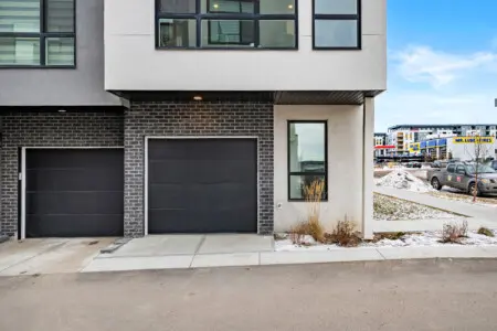 5273bdf8 bd19 4a76 8702 6b7337ebce8a