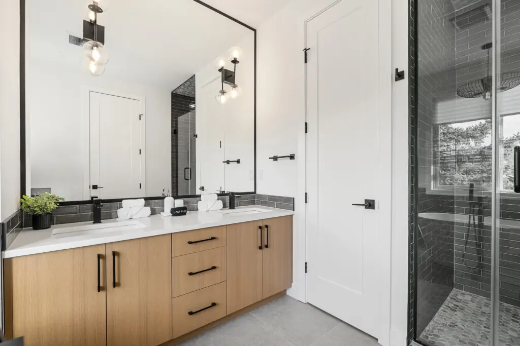 566ce245 a2c3 451b a42e 7343b896626c