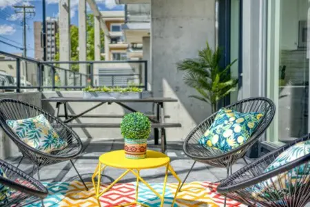 5b0cd25c 84b4 4afb 9813 562aa25eca58