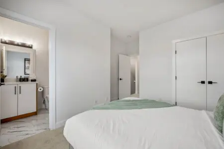 6b0448d3 a6be 45c8 9da1 8fe4c05464d6