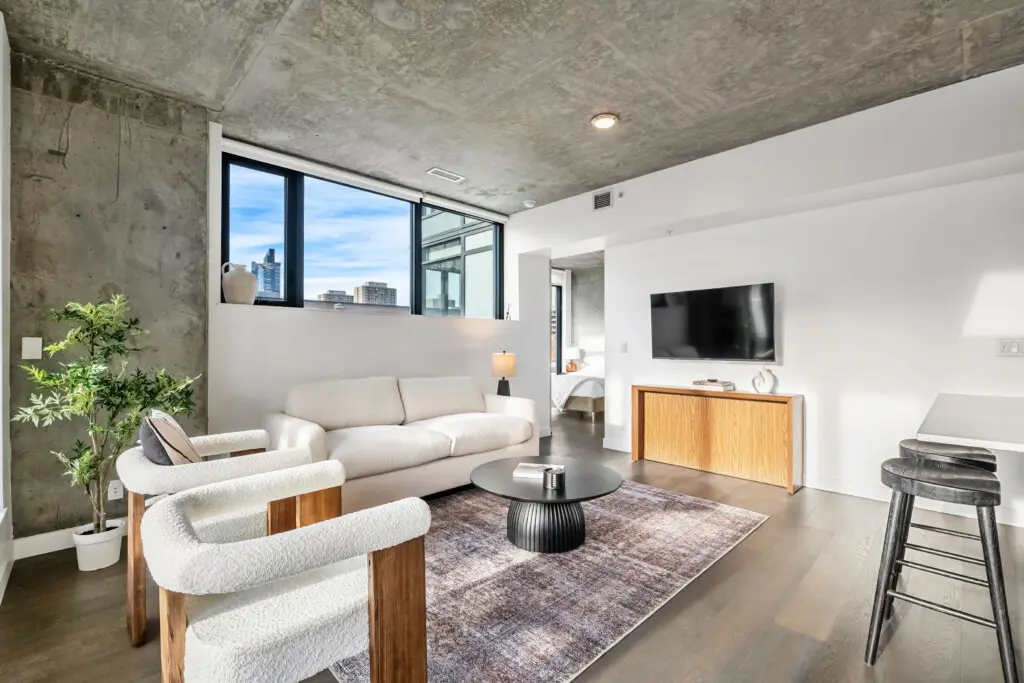 6ca8053b 8a94 4ff9 a764 9e294700dfbc