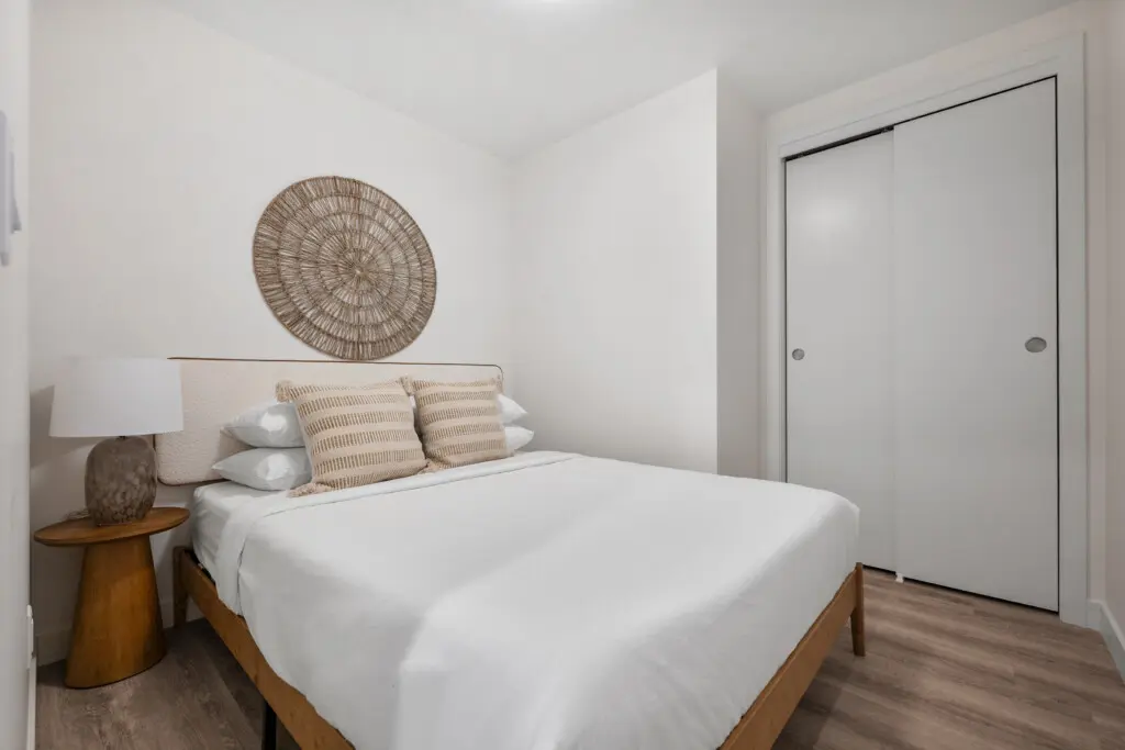 6e9fd24f ebc0 4d02 a78e 395bb02cdf16