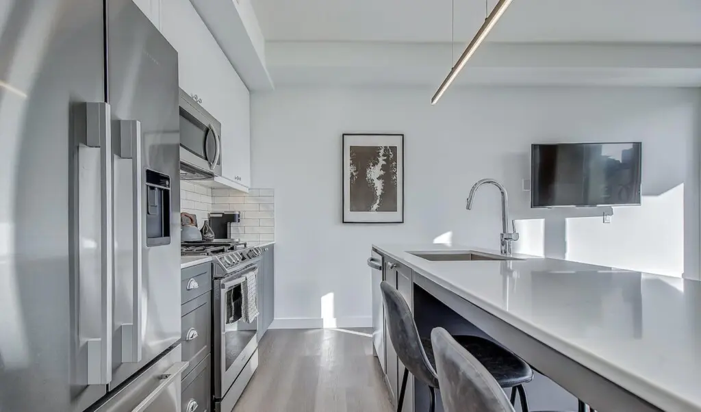 6f3595f1 6285 4691 8e18 4eff3aea7d70