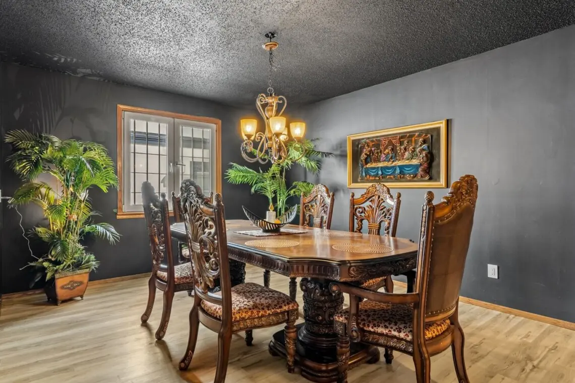 7586b443 dbba 4132 8671 358c5c847ca5