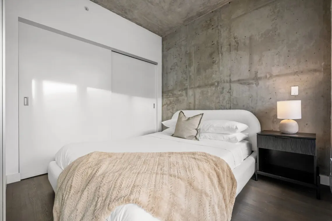 75b85eb2 642e 4c1f 93fd e444a572f936