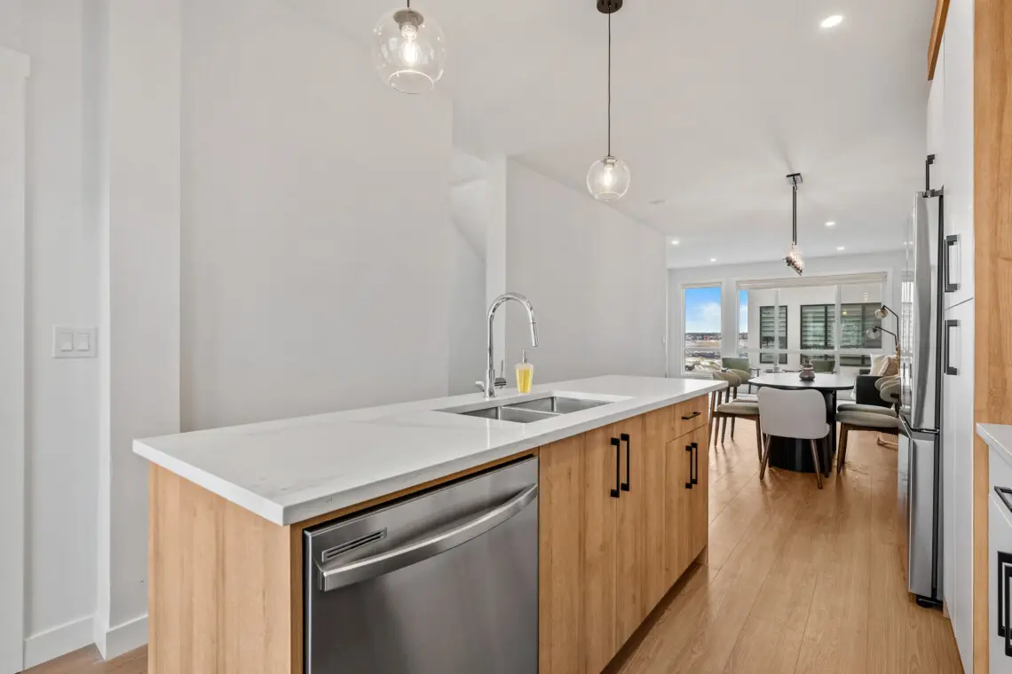 77bdf876 64dc 42ea 8c67 dd15e2496724