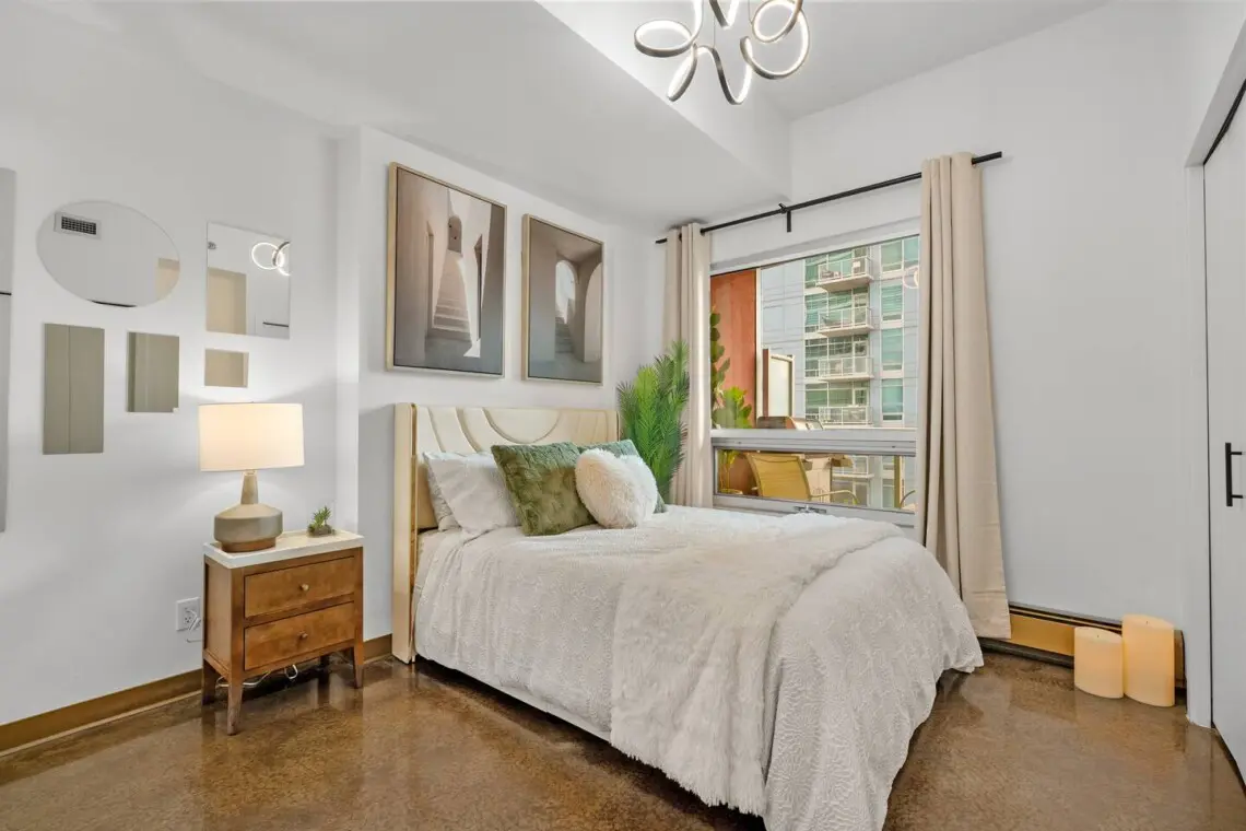 77ef90fc a13f 4eaa 9f63 05d074e3cb8d