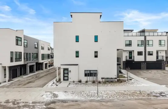 783d8a30 c09e 408a 9e9e 74559fa8be29