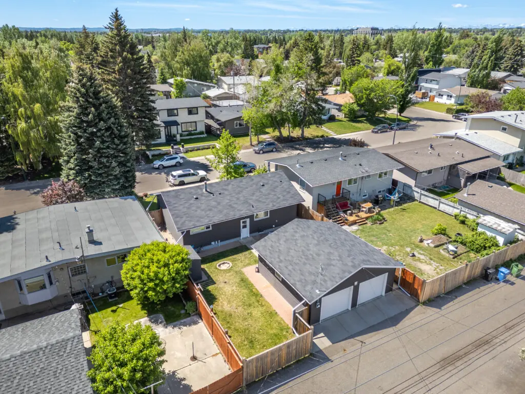 78c5ce01 164b 4ed1 a59c d32f7dc2d80d