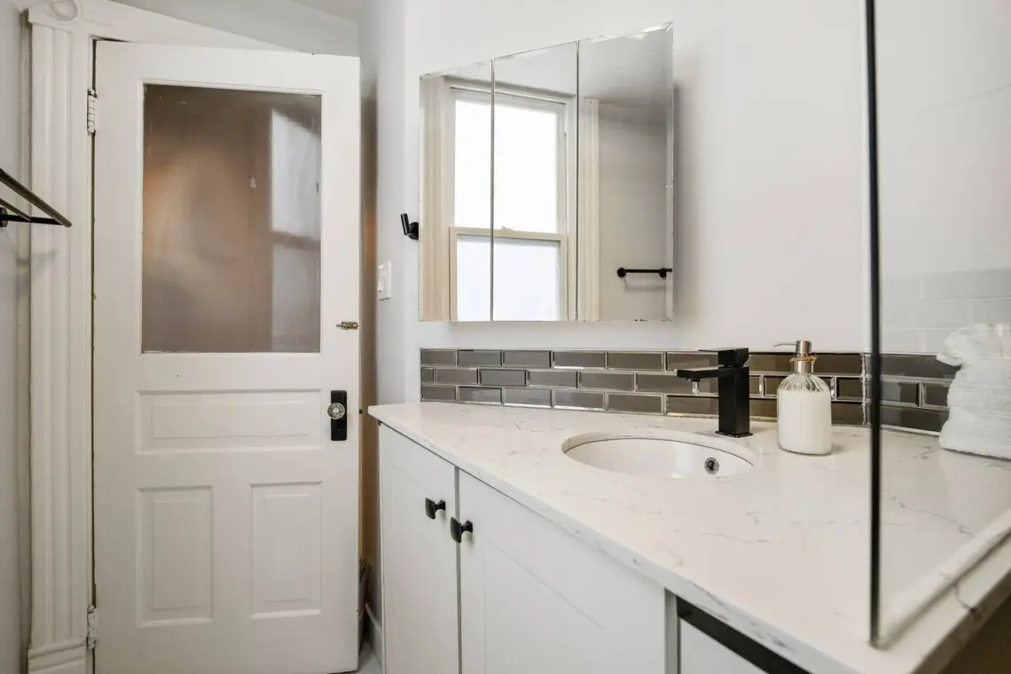 79a934ef fb51 4f57 85dd ba113993cd0d