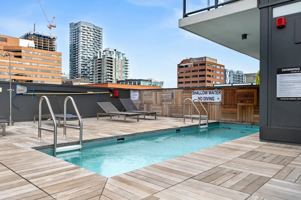 8855075d 326d 4f83 a639 bdf73205c8da