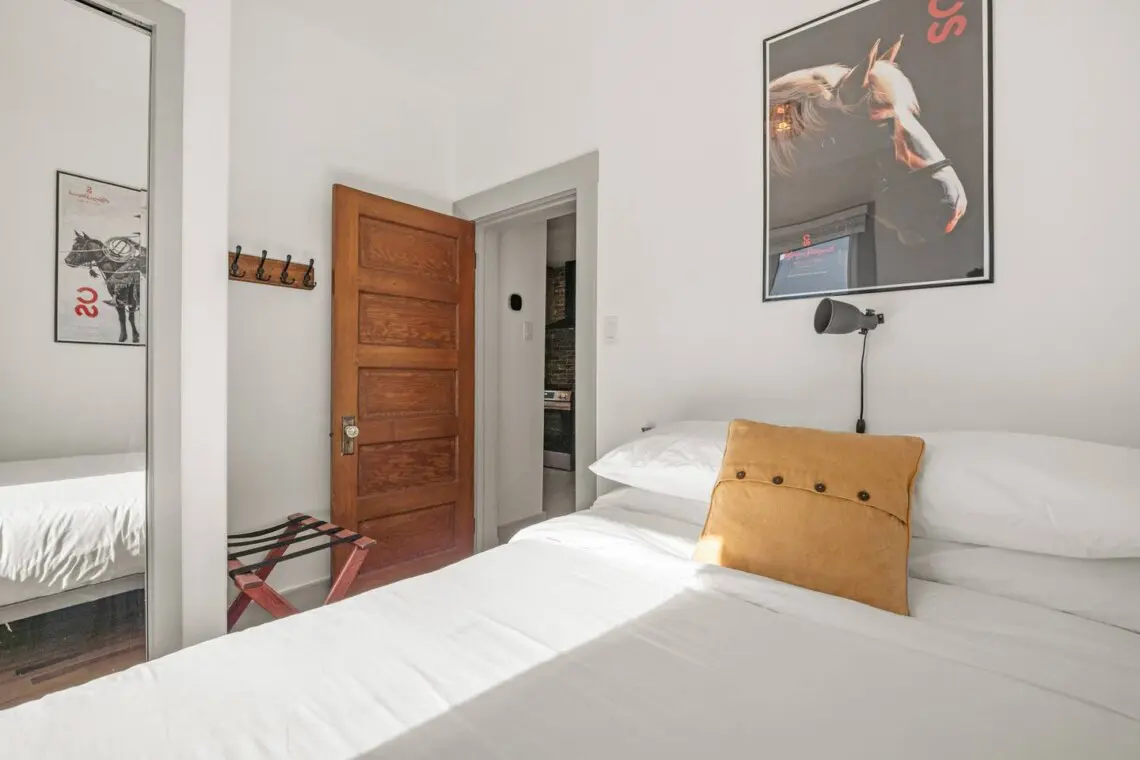 8bee9d98 40ef 460b 9611 ff1f21963d32