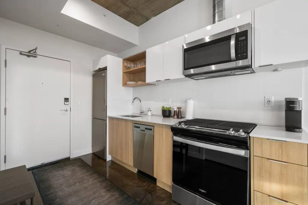 8f481203 3ee3 4400 a215 00447bb50494