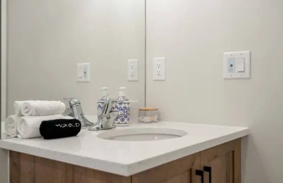 97d4619f 2456 4645 bf47 9d576c630d8e