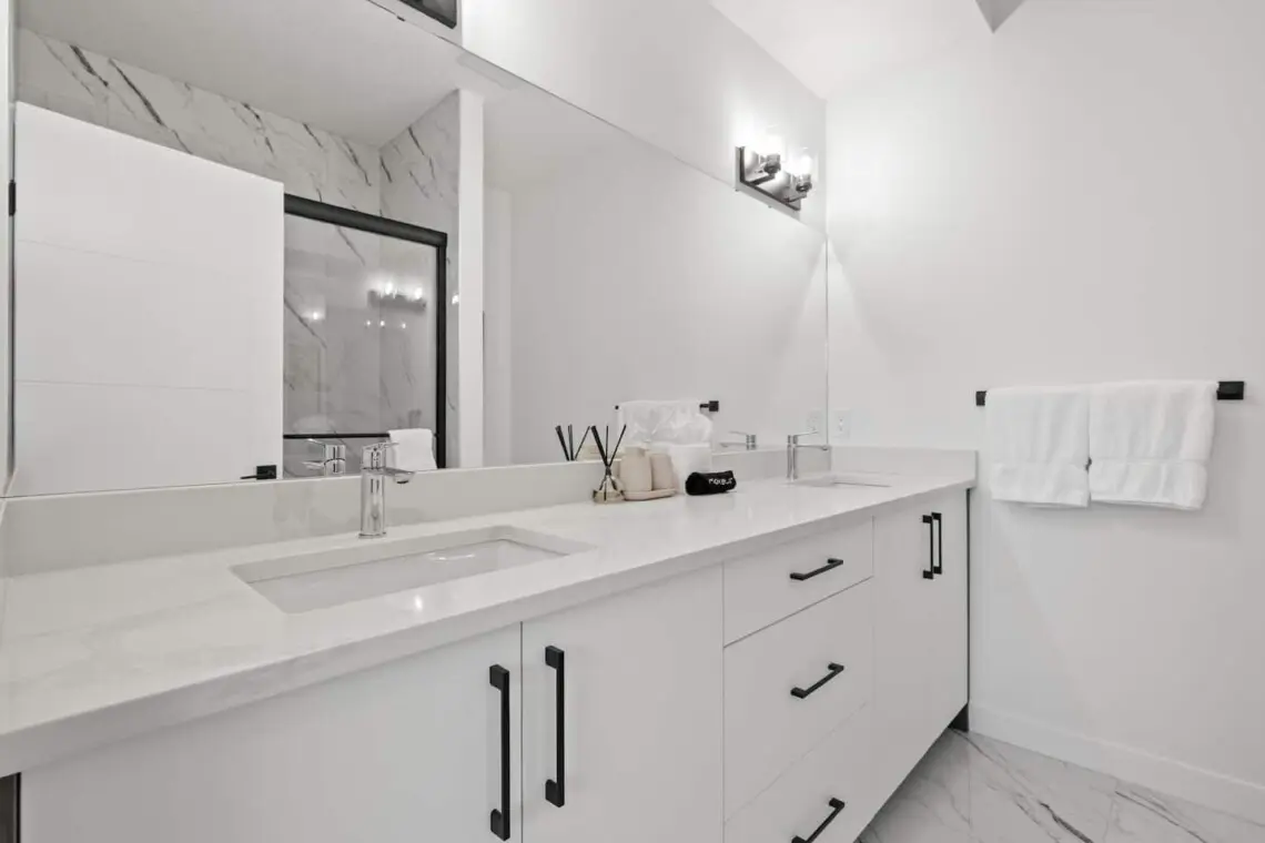 a38a1938 70e3 41b7 aafe 02987d655952