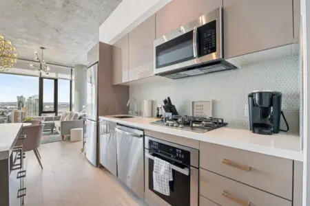 a498b743 ee47 45ee 8eed 4ce9869853af