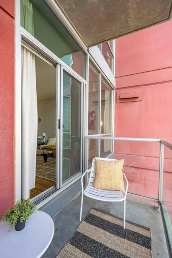 ae7744b4 1d76 4d87 b95f edc2e8a1e4d5