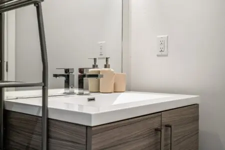 aeb871d8 a112 43d0 84a6 3d01f76b360a