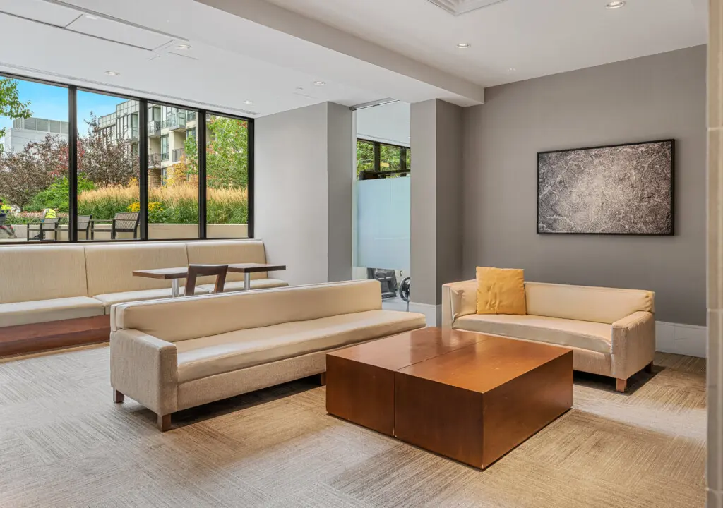 b5375fb3 77e9 4cdf a9c8 9c6e2323bd64