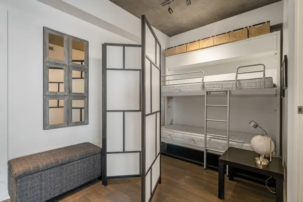 bad18a88 d6b9 406e b008 7a566e1d1f22